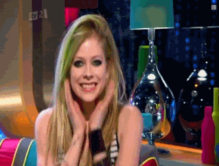http://i1366.photobucket.com/albums/r763/Fernandinha1m/tumblr_lp7zh4EsPm1r0geoko1_400_zps4873beac.gif?t=1383598121