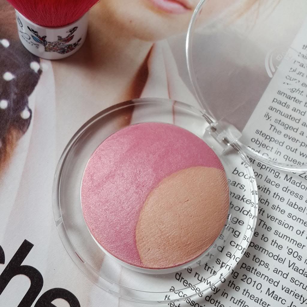 the body shop baked to last coral blush