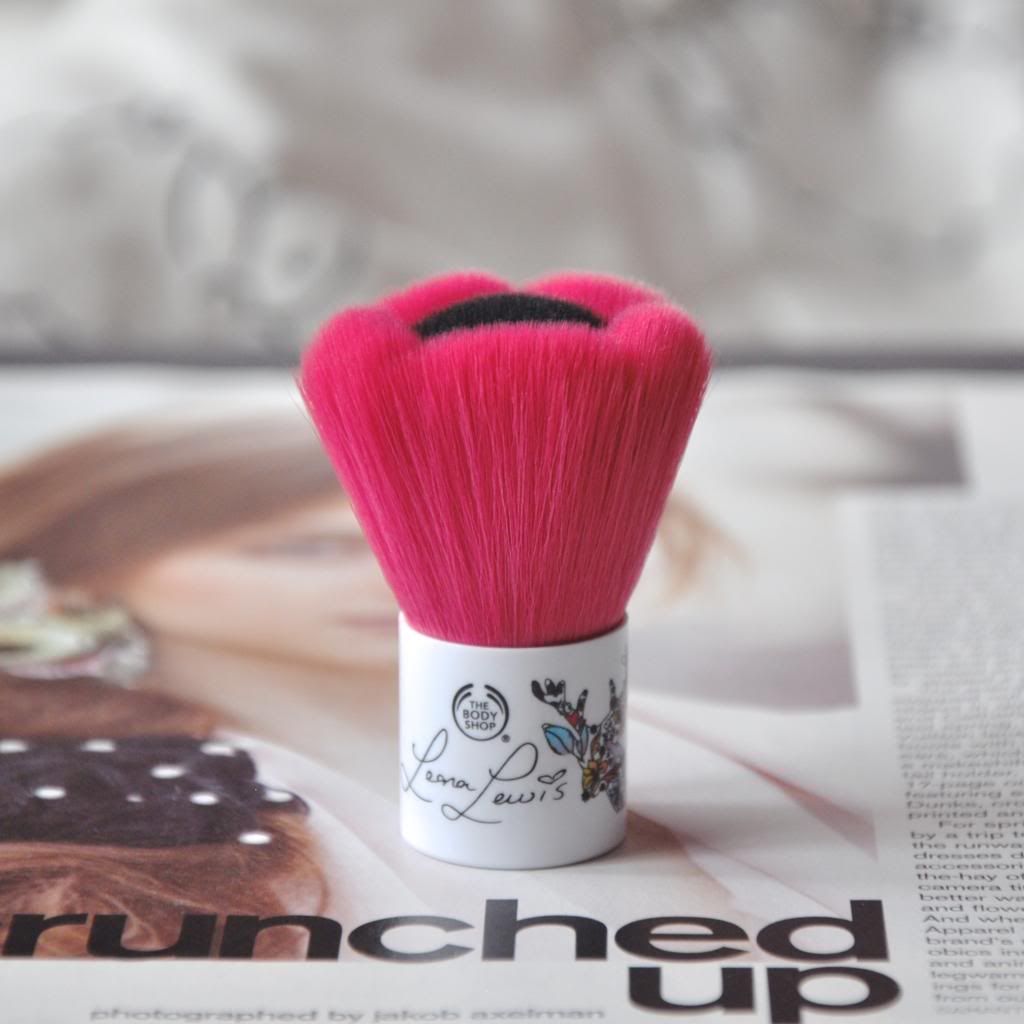 the body shop oh deer blusher brush review